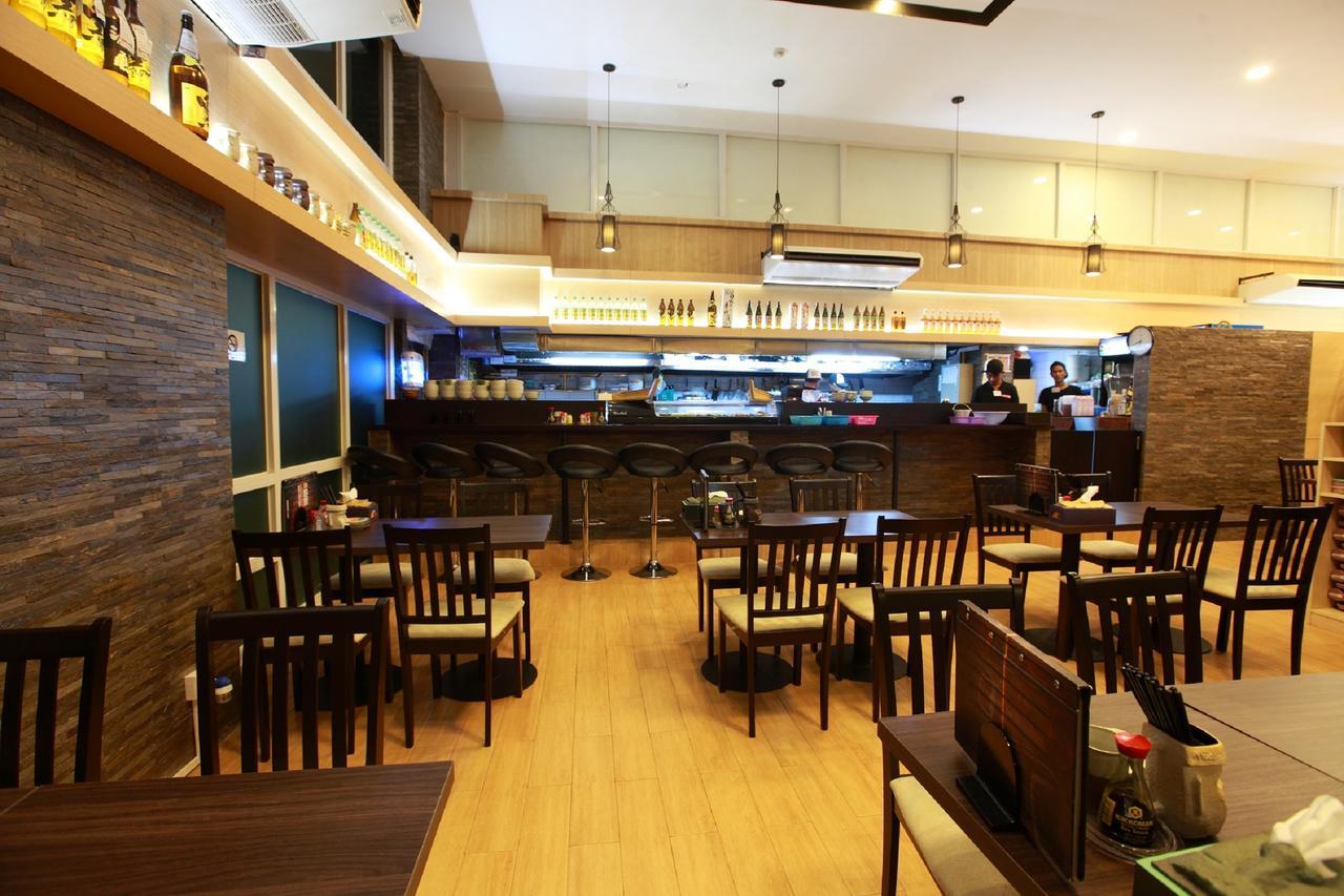 Super Hotel Rangoon Buitenkant foto