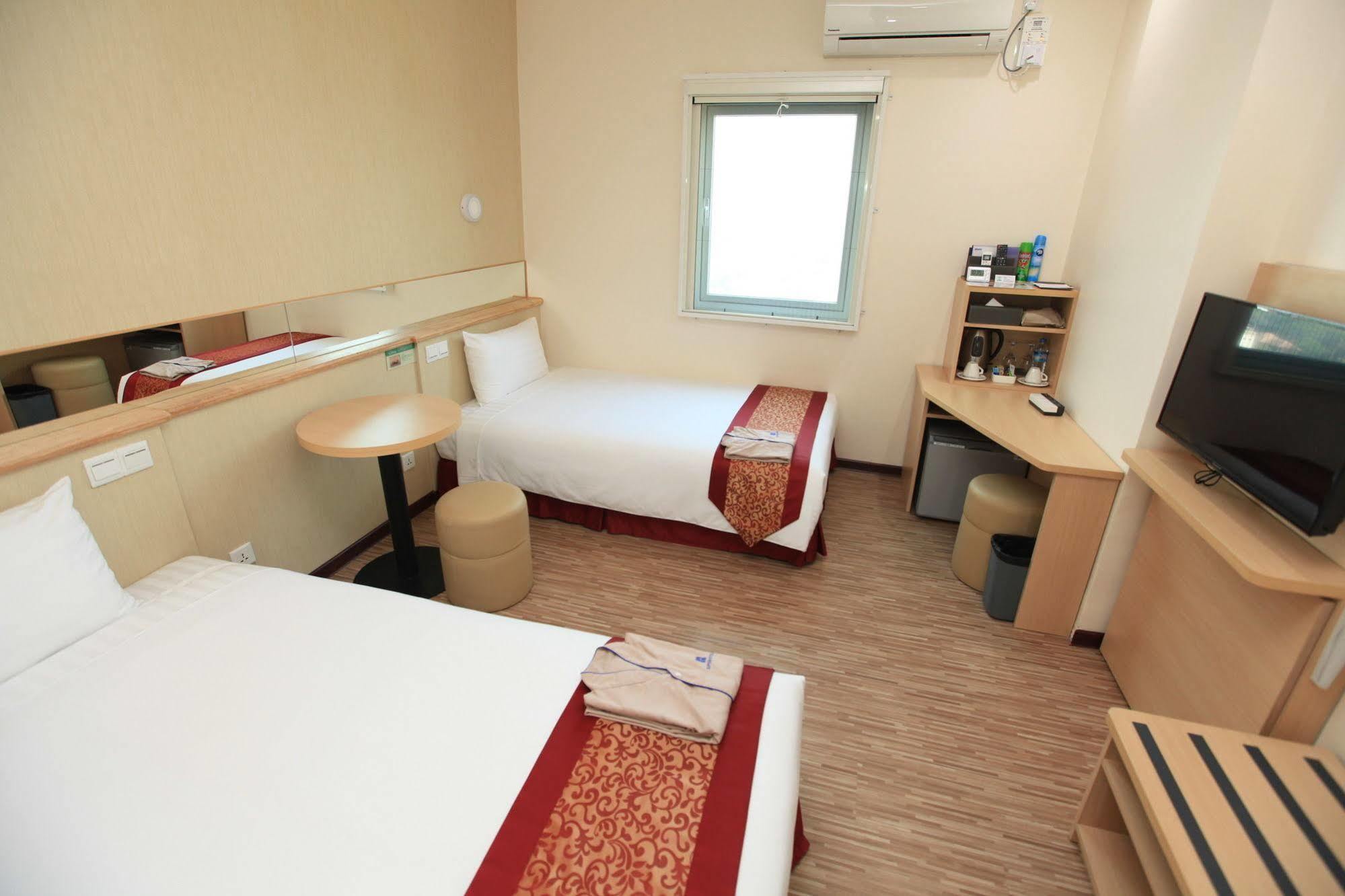 Super Hotel Rangoon Buitenkant foto